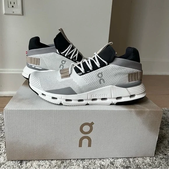 ON Running Cloudnova Women Shoes Size 8 White Sand - Picture 8 of 12